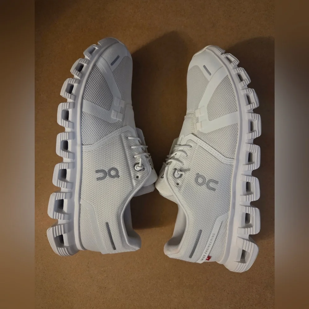 On Running Walking Sneakers Women Cloud 6 Size 7.5 - Picture 6 of 9